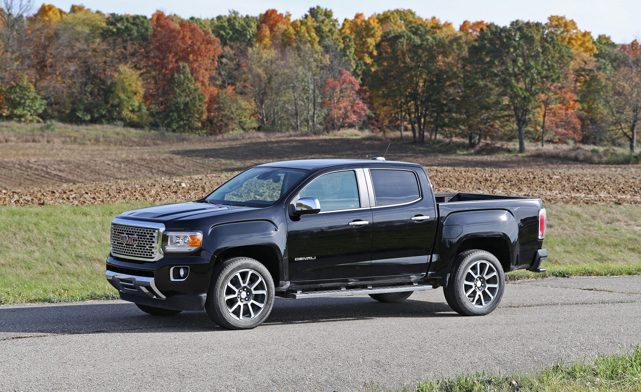 2017 GMC Canyon Review Pricing And Specs