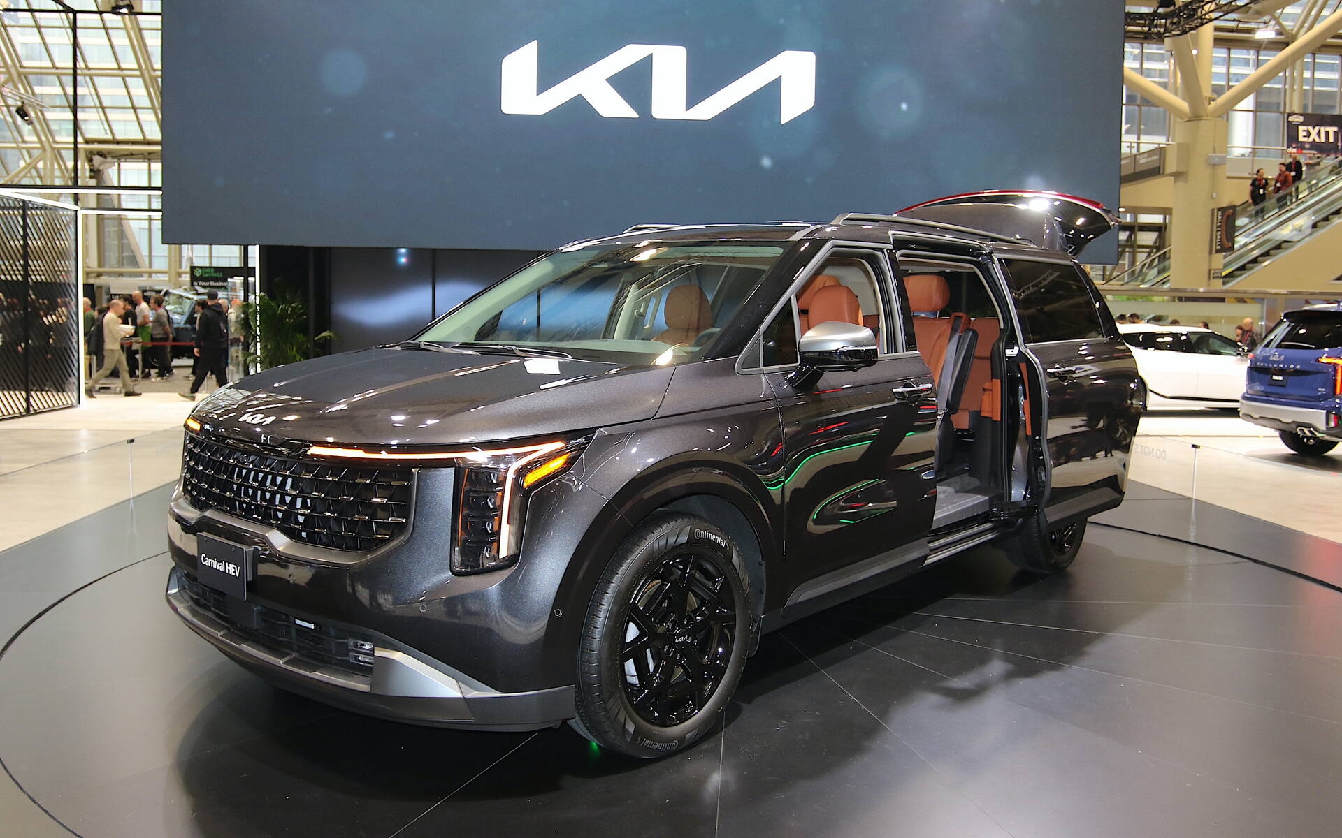 2025 Kia Carnival Adds Hybrid Variant New Tech The Car Guide