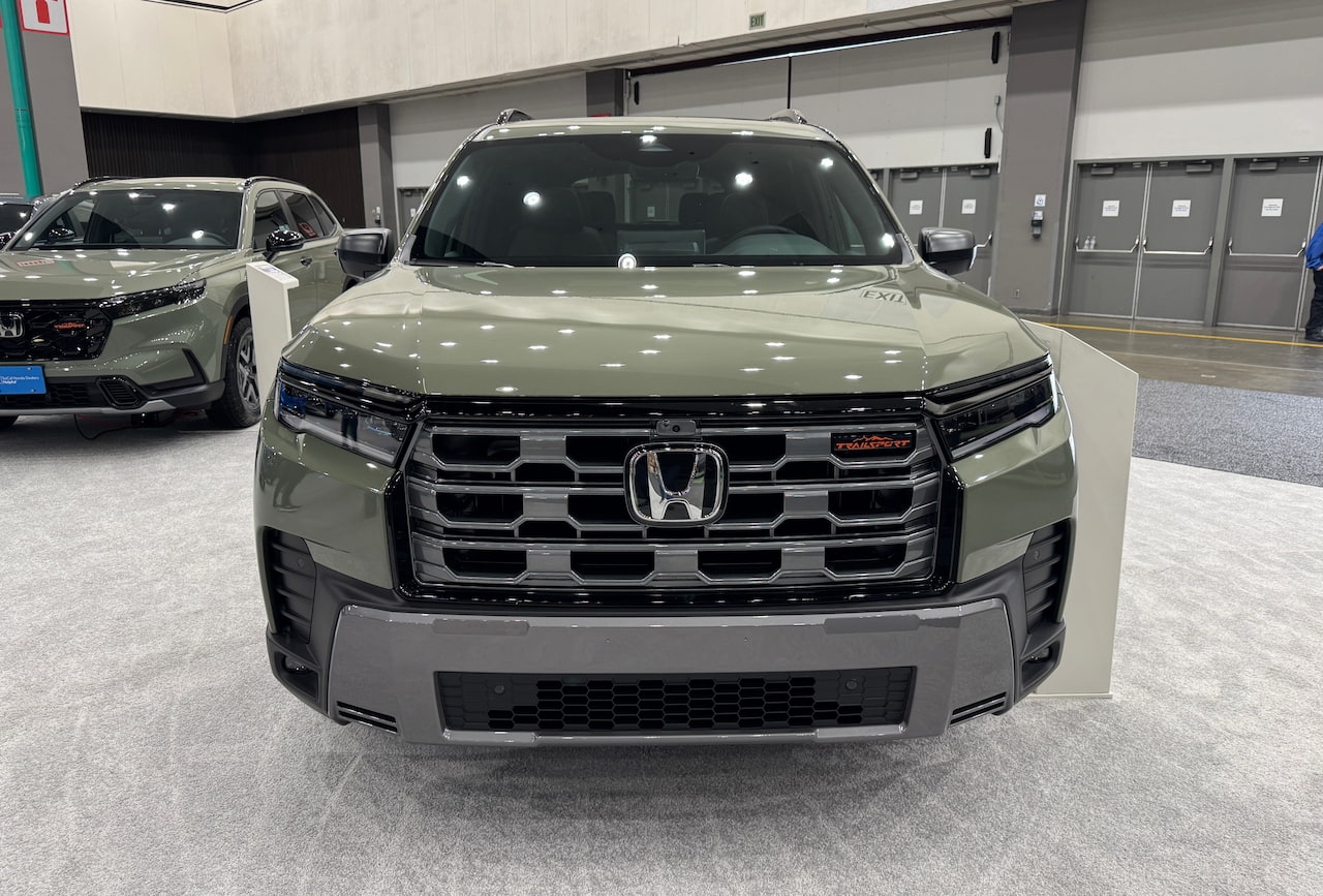 2026 Honda Pilot Refresh Arrives With A Gas Engine Hybrid Expected Down The Road