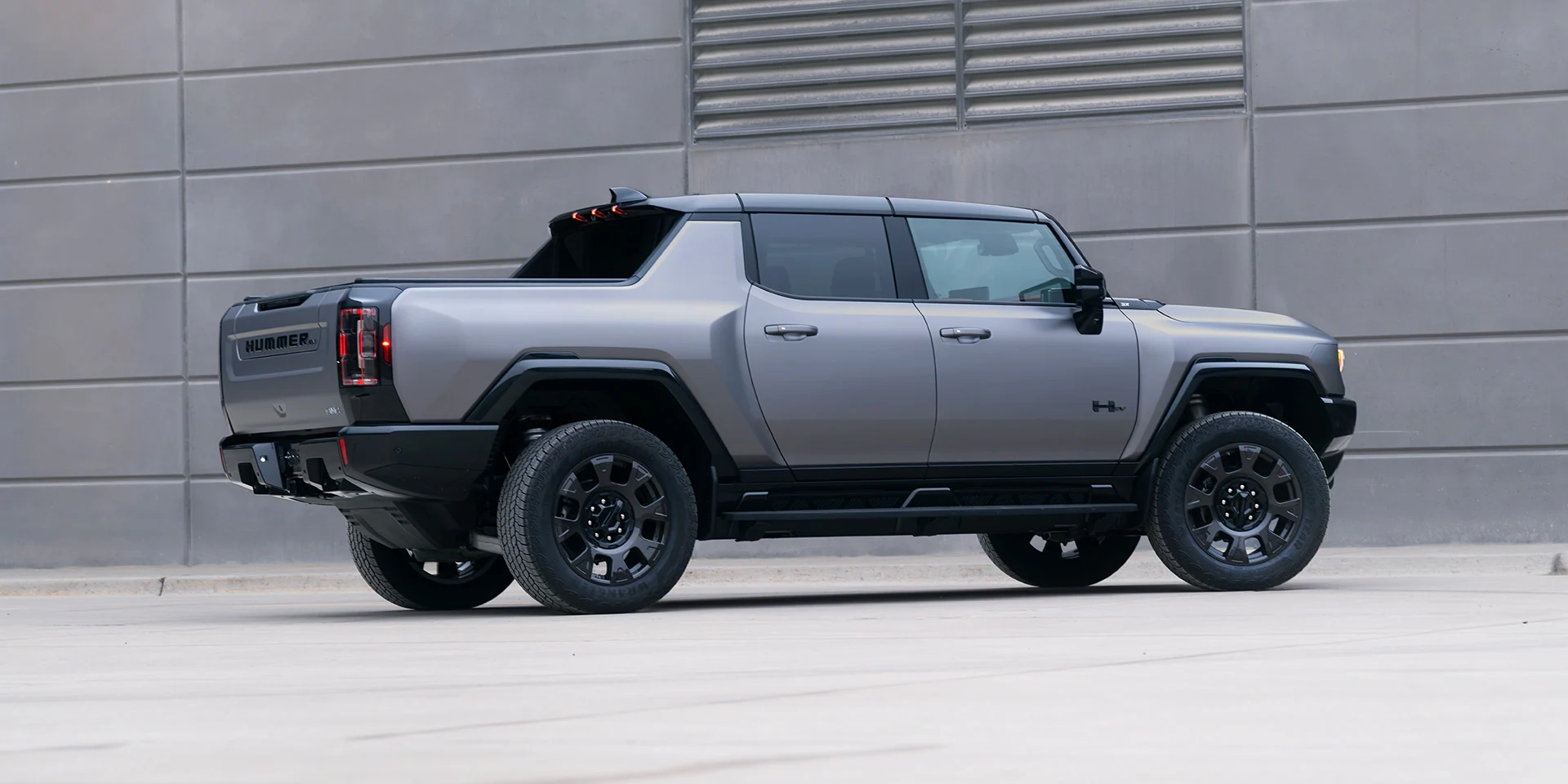 2026 HUMMER EV Truck Electric Pickup Truck GMC