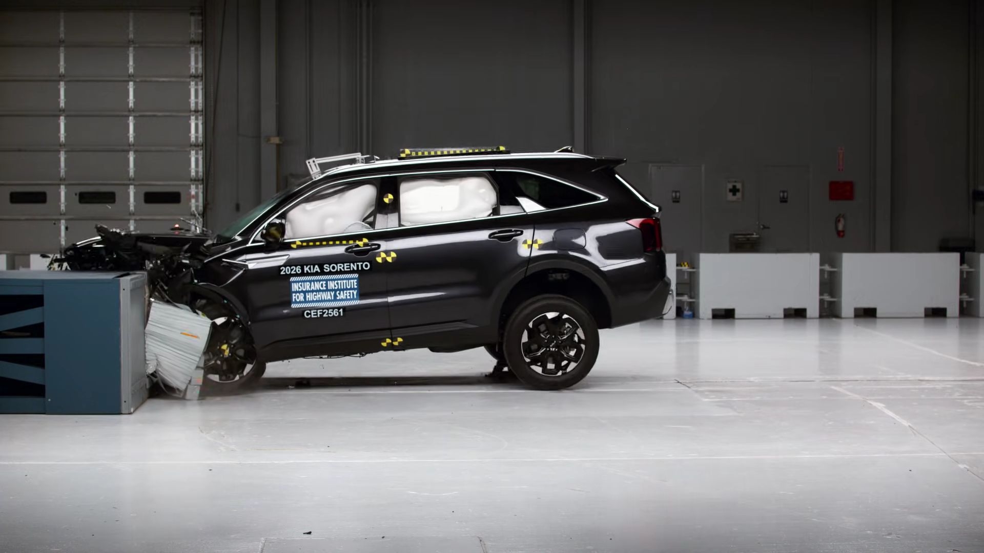 2026 Kia Sorento Aces IIHS Crashworthiness Tests Autoevolution