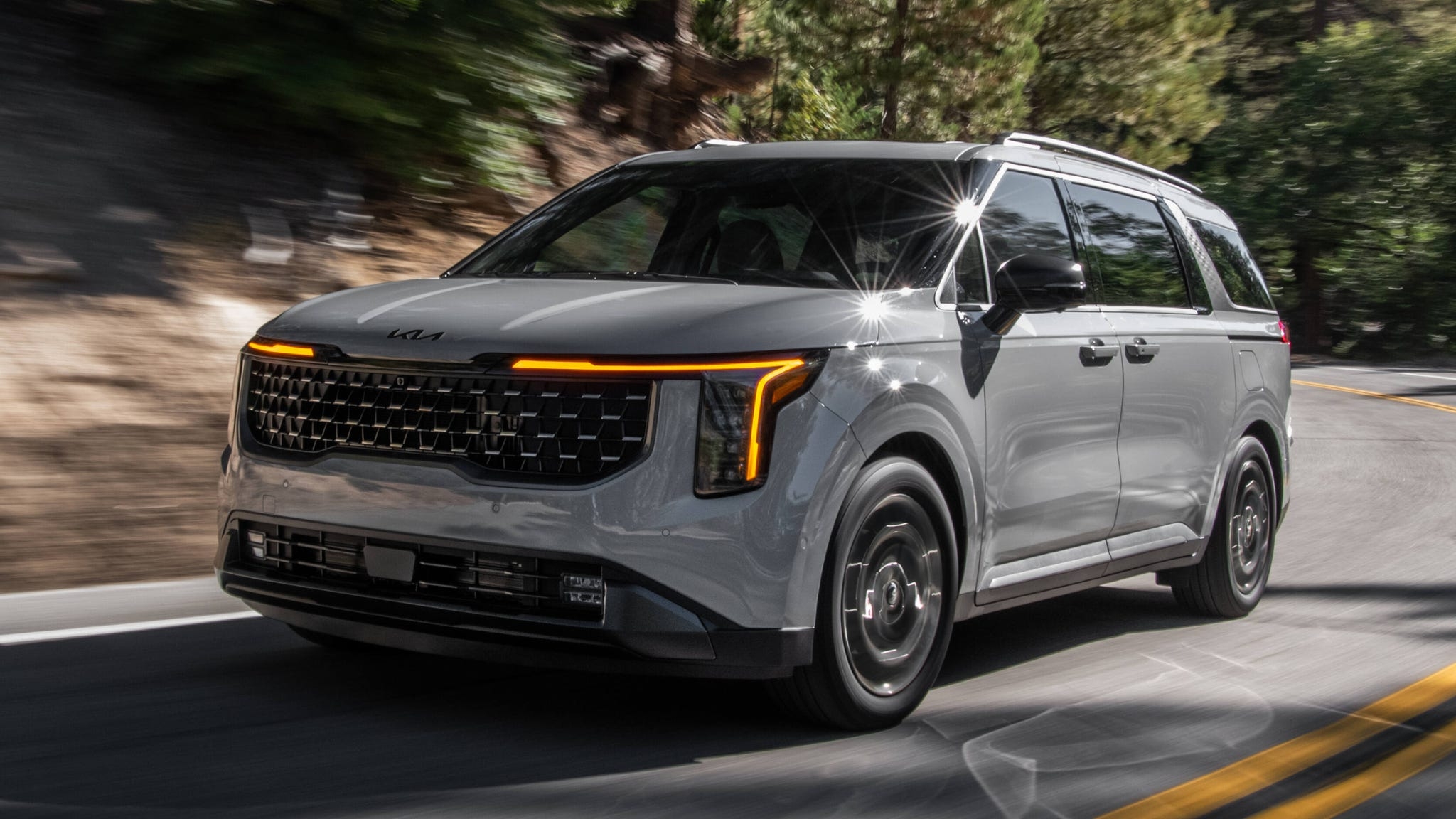 2027 Kia Carnival Hybrid Review Pricing And Specs