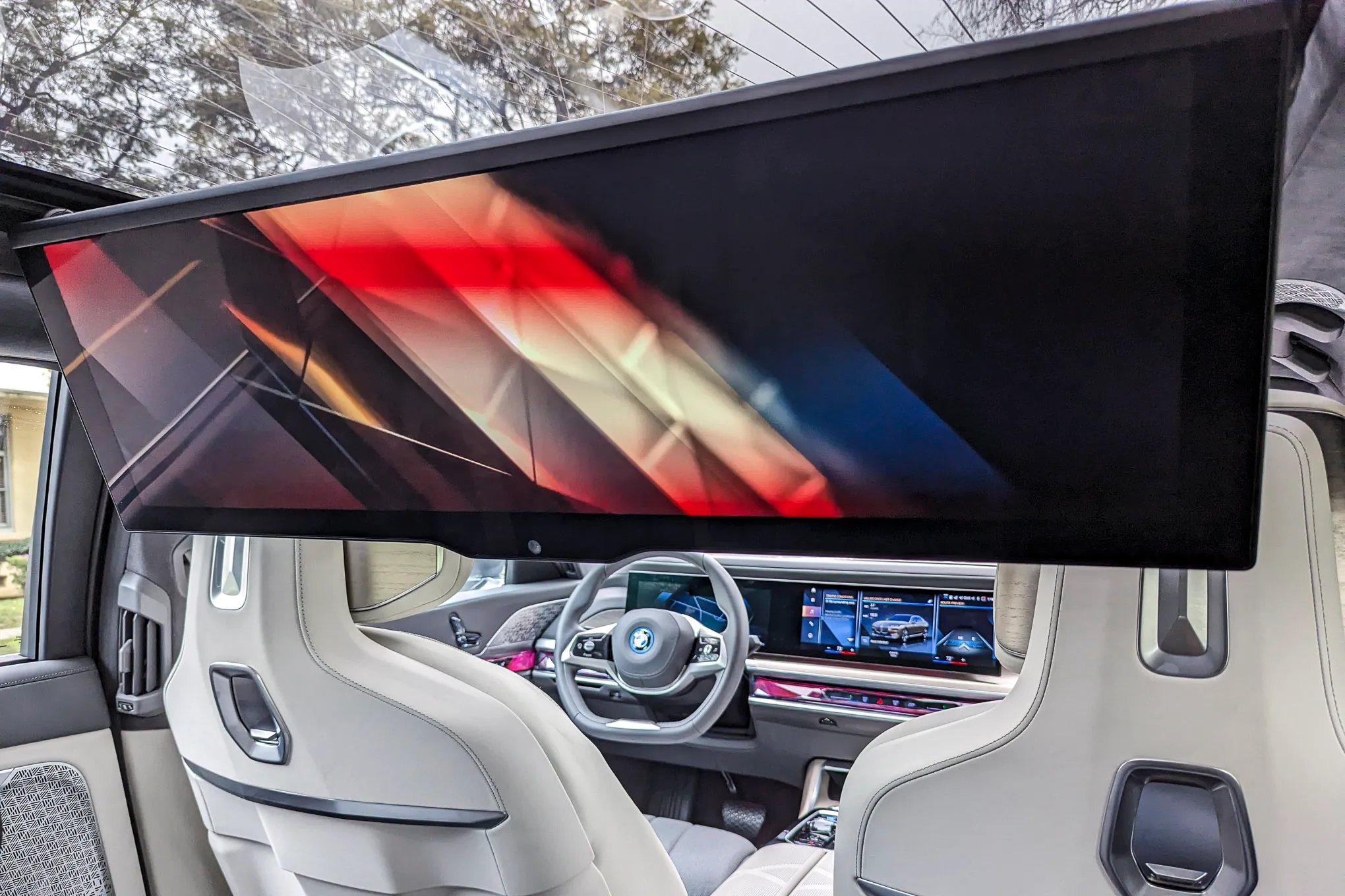 BMW I7 XDrive60 Review The One With The 31 inch Movie Screen In The Back The Verge