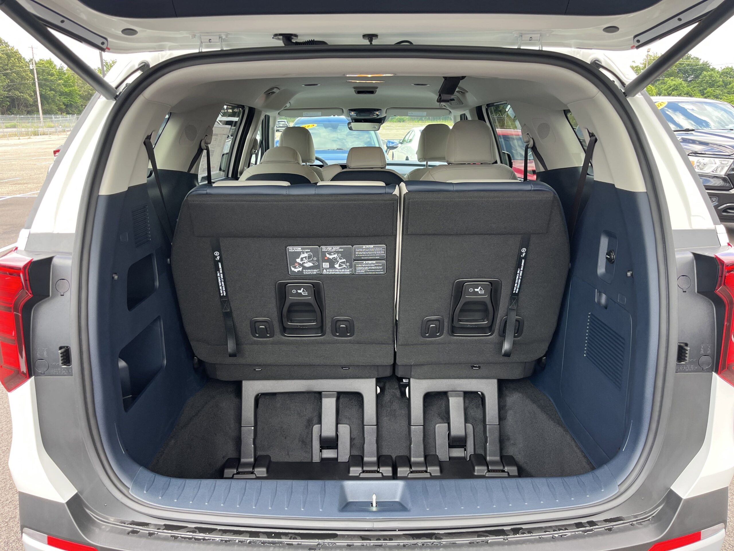 2026 Kia Carnival cargo space
