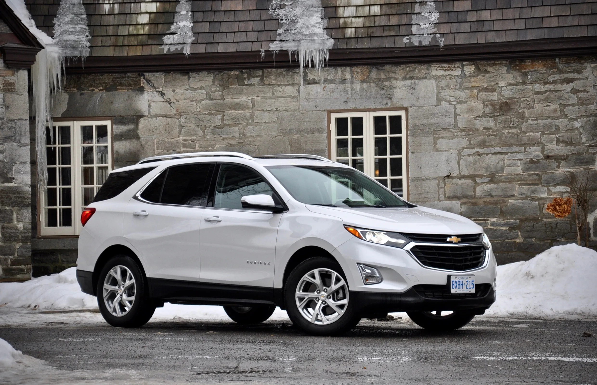 SUV Review 2018 Chevrolet Equinox 2 0T Driving