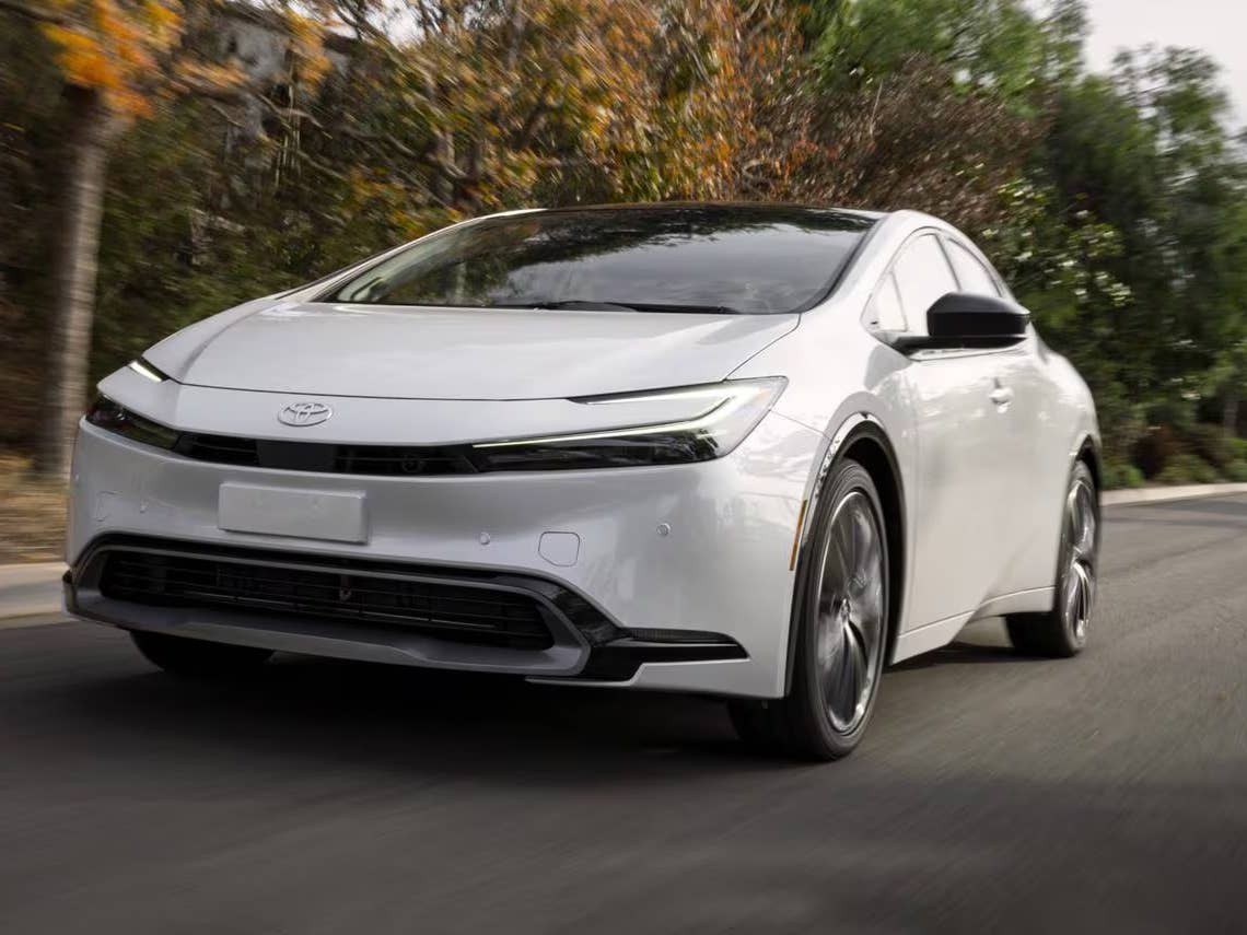 2027 Toyota Prius maintenance cost