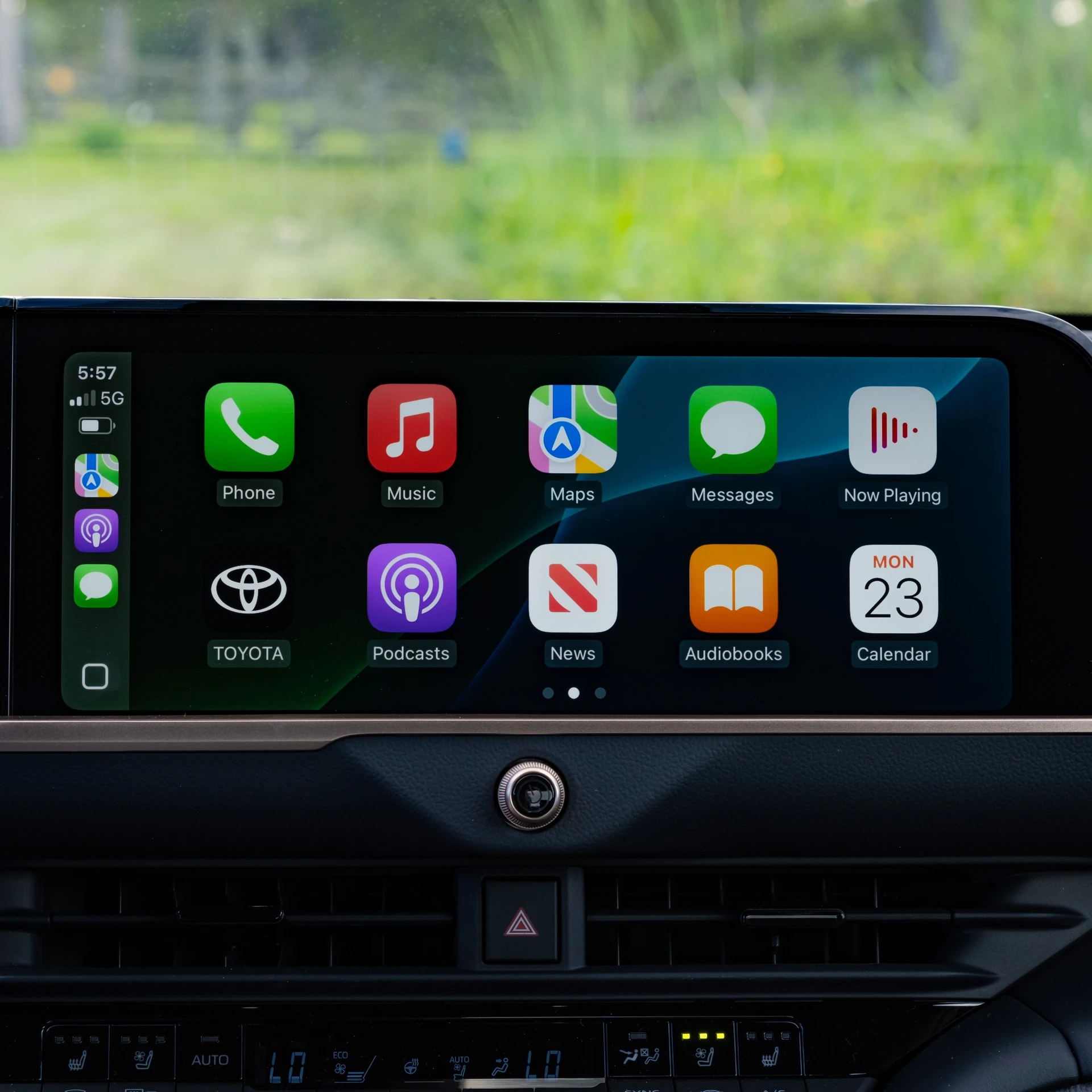 Toyota s Infotainment System Sets The Standard Review
